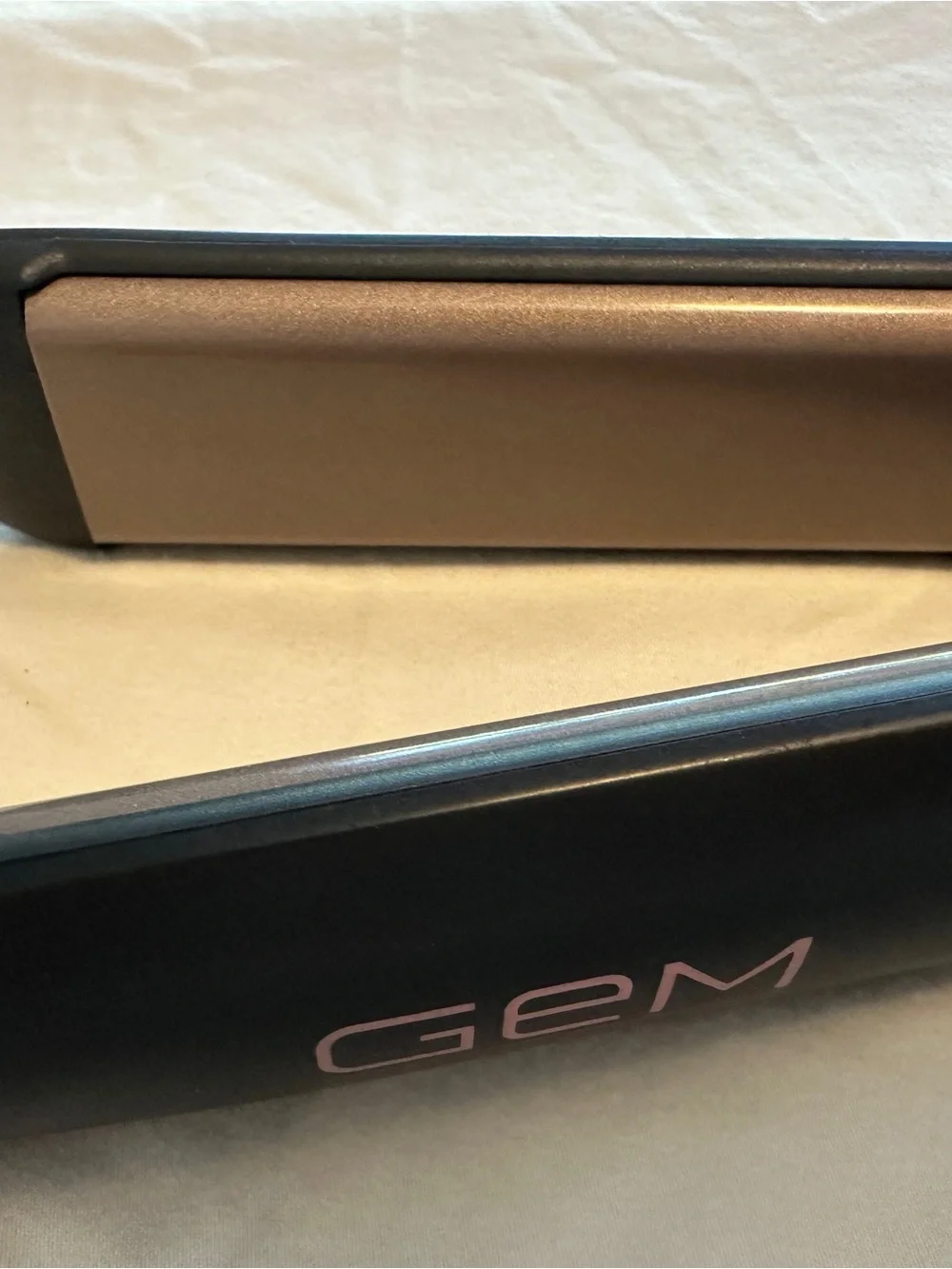 GEM Glamour Energy Magic Hair Straightener – Like New ✨